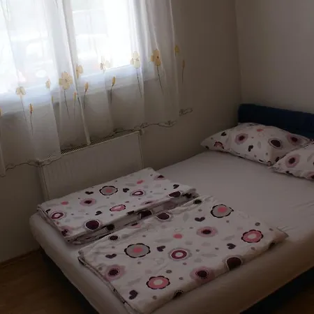 Nika Apartman Zára